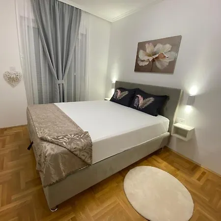 Stars Lux Apartment